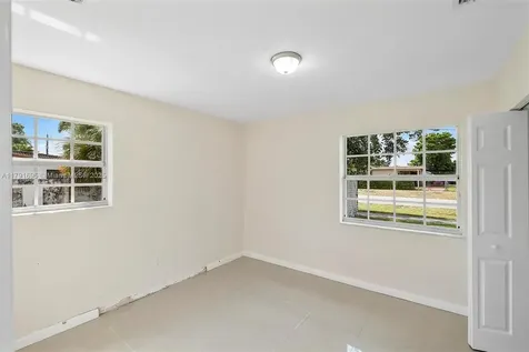 10495 SW 32nd Street Miami FL 33165