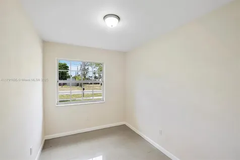 10495 SW 32nd Street Miami FL 33165