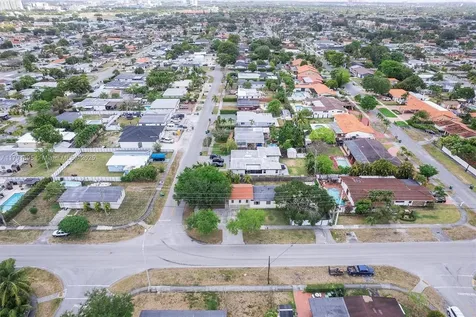 10495 SW 32nd Street Miami FL 33165