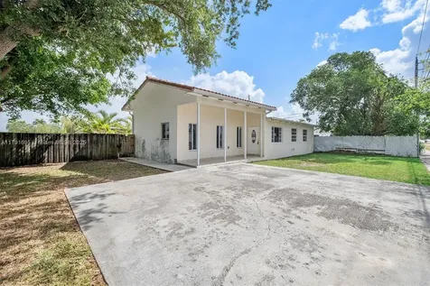 10495 SW 32nd Street Miami FL 33165
