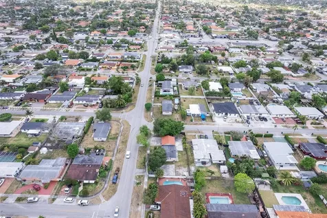 10495 SW 32nd Street Miami FL 33165