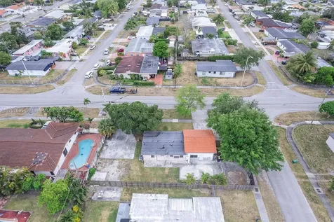 10495 SW 32nd Street Miami FL 33165