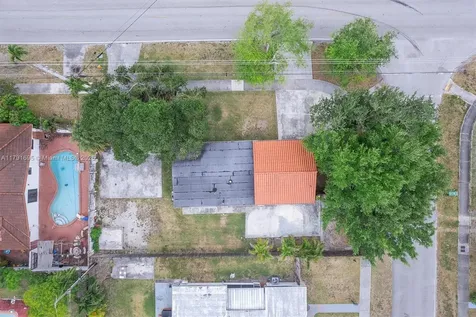 10495 SW 32nd Street Miami FL 33165