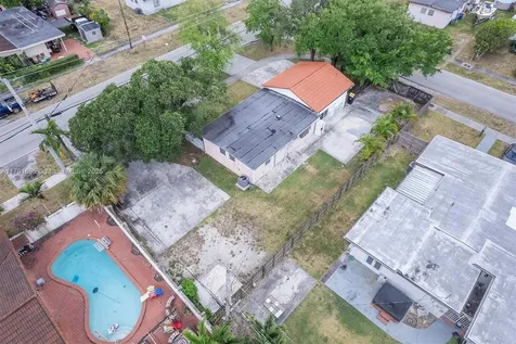 10495 SW 32nd Street Miami FL 33165