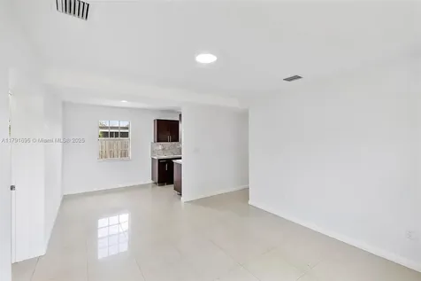 10495 SW 32nd Street Miami FL 33165