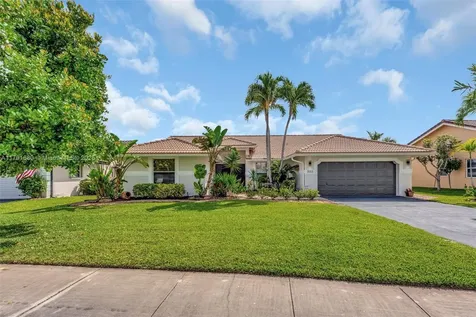 5133 N Springs Way Coral Springs FL 33076