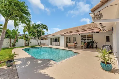 5133 N Springs Way Coral Springs FL 33076