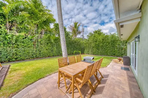 5950 SW 46th Street Miami FL 33155