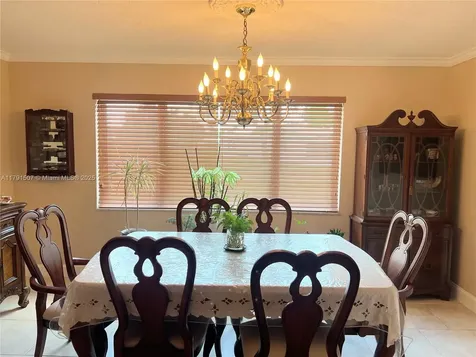 8810 NW 15th Street Plantation FL 33322