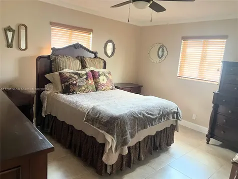 8810 NW 15th Street Plantation FL 33322