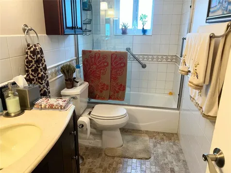 8810 NW 15th Street Plantation FL 33322