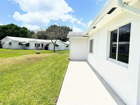 8810 NW 15th Street Plantation FL 33322