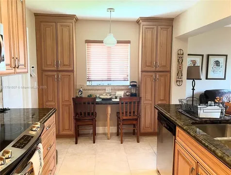 8810 NW 15th Street Plantation FL 33322
