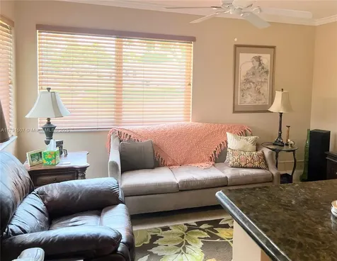 8810 NW 15th Street Plantation FL 33322