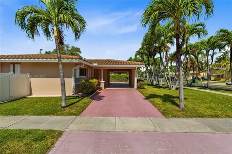1124 NE 3rd Street Hallandale Beach FL 33009