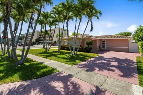 1124 NE 3rd Street Hallandale Beach FL 33009