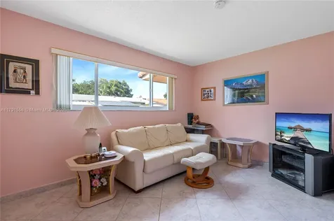 1124 NE 3rd Street Hallandale Beach FL 33009