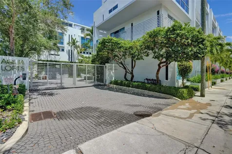 2725 NE 1st Street Pompano Beach FL 33062