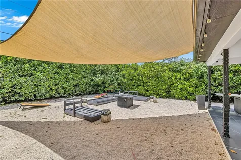560 NW 116th Terrace Miami FL 33168