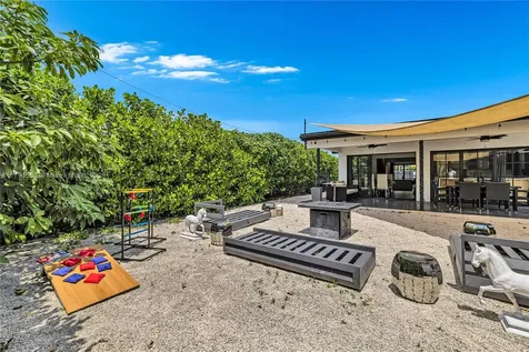 560 NW 116th Terrace Miami FL 33168