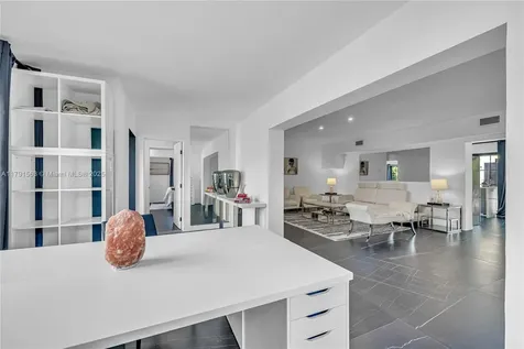 560 NW 116th Terrace Miami FL 33168