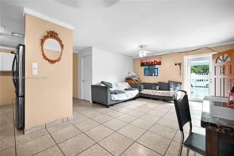 3446 NW 1st Avenue Miami FL 33127