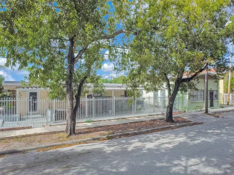 3446 NW 1st Avenue Miami FL 33127