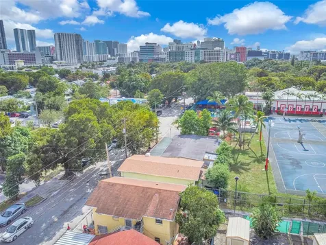 3446 NW 1st Avenue Miami FL 33127