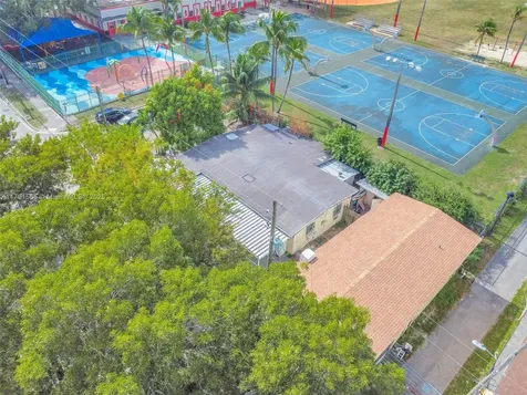 3446 NW 1st Avenue Miami FL 33127