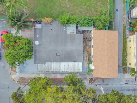 3446 NW 1st Avenue Miami FL 33127