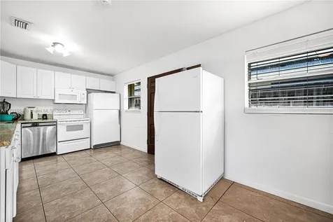 1016 NE 33rd Street Oakland Park FL 33334