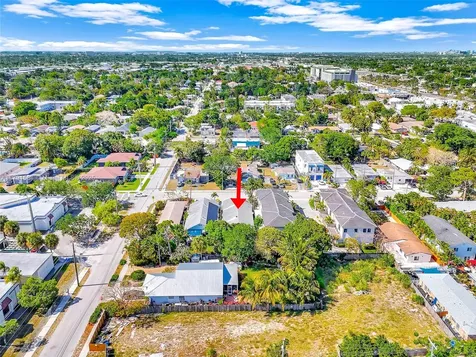 1016 NE 33rd Street Oakland Park FL 33334