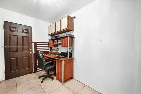 1016 NE 33rd Street Oakland Park FL 33334