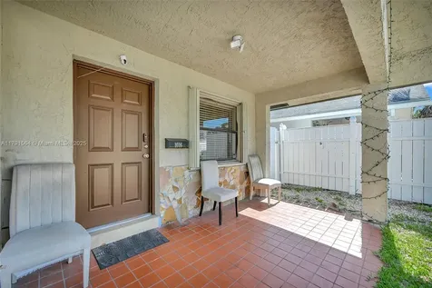 1016 NE 33rd Street Oakland Park FL 33334