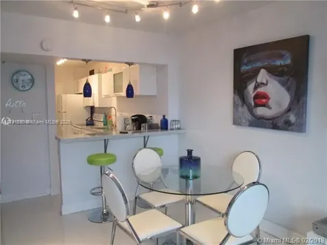 100 Lincoln Road Miami Beach FL 33139