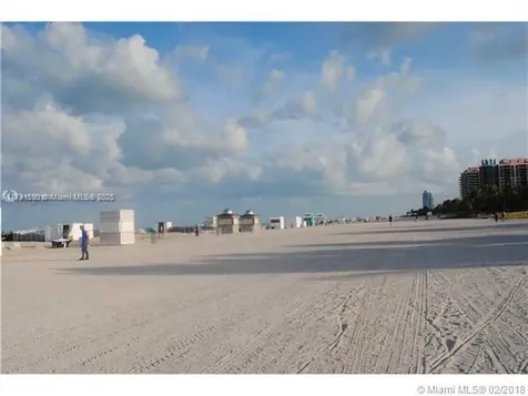 100 Lincoln Road Miami Beach FL 33139