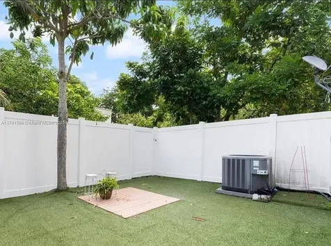 8091 NW 12th Street Margate FL 33063