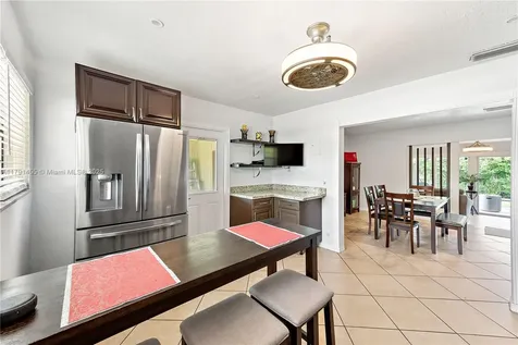 6829 NW 13th Street Plantation FL 33313