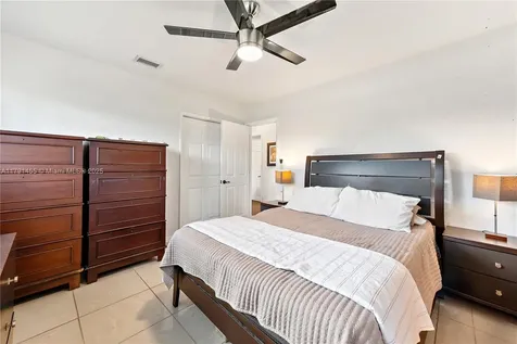 6829 NW 13th Street Plantation FL 33313