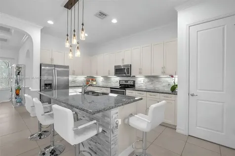 1121 SW 113th Avenue Pembroke Pines FL 33025