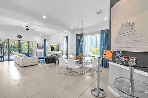 1121 SW 113th Avenue Pembroke Pines FL 33025