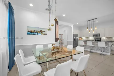 1121 SW 113th Avenue Pembroke Pines FL 33025