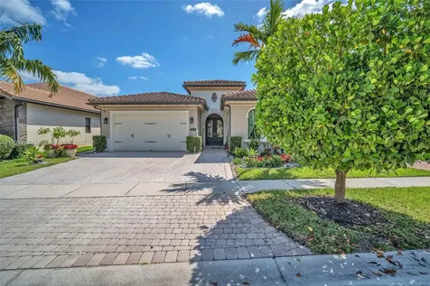 1121 SW 113th Avenue Pembroke Pines FL 33025