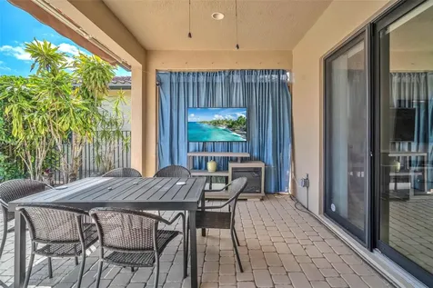 1121 SW 113th Avenue Pembroke Pines FL 33025