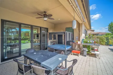 1121 SW 113th Avenue Pembroke Pines FL 33025