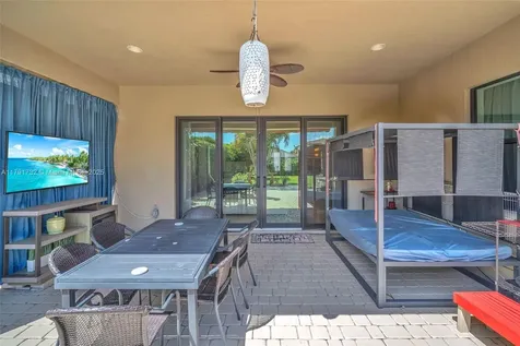 1121 SW 113th Avenue Pembroke Pines FL 33025