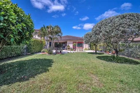 1121 SW 113th Avenue Pembroke Pines FL 33025
