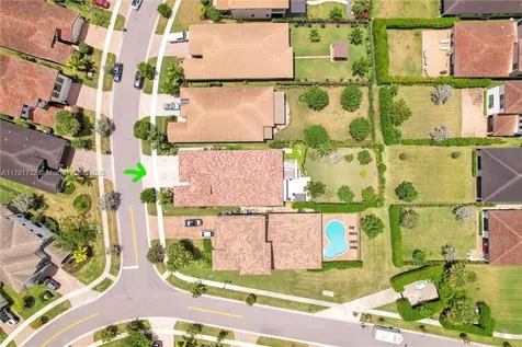 1121 SW 113th Avenue Pembroke Pines FL 33025