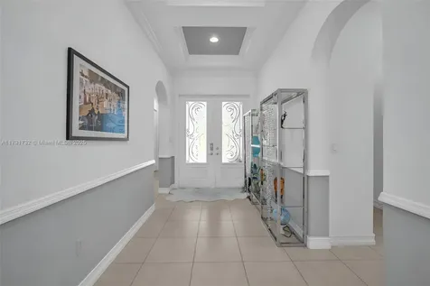 1121 SW 113th Avenue Pembroke Pines FL 33025
