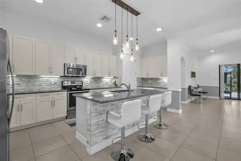 1121 SW 113th Avenue Pembroke Pines FL 33025
